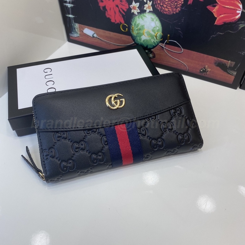 Gucci Wallets 70